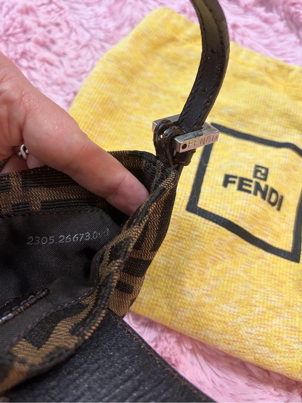 🔥EUC Authentic Fendi Mini Crescent Bag With Iconic FF Canvas - Picture 8 of 10
